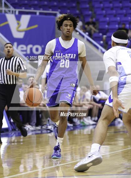 Thumbnail 3 in San Antonio Sports 1A-5A All-Star Game photogallery.