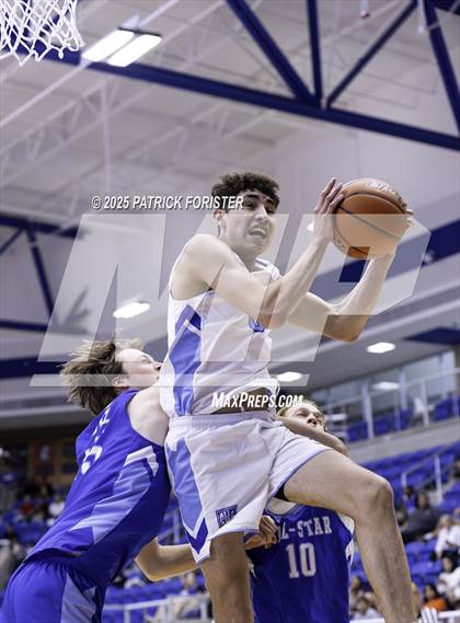 Thumbnail 1 in San Antonio Sports 1A-5A All-Star Game photogallery.