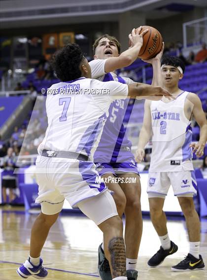Thumbnail 1 in San Antonio Sports 1A-5A All-Star Game photogallery.