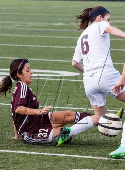 Thumbnail 2 in Ennis vs Mesquite (Forney Lady Rabbit Invitational) photogallery.