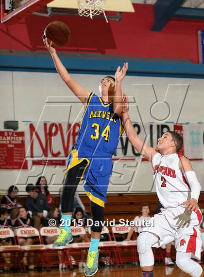 Thumbnail 2 in Maxwell vs. East Nicolaus (Love of the Game) photogallery.