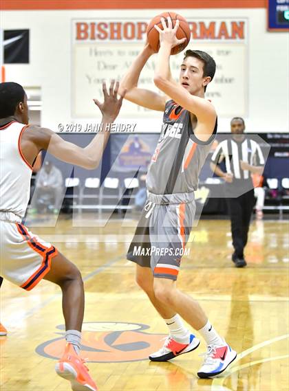 Thumbnail 1 in Skyridge vs. Jefferson (Tarkanian Classic) photogallery.