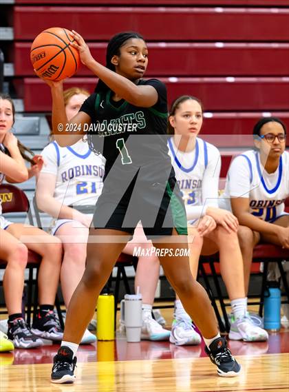 Thumbnail 3 in Robinson vs. St. Stephen's & St. Agnes (Cougar Holiday Classic) photogallery.