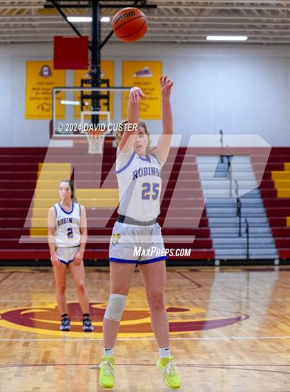 Thumbnail 2 in Robinson vs. St. Stephen's & St. Agnes (Cougar Holiday Classic) photogallery.