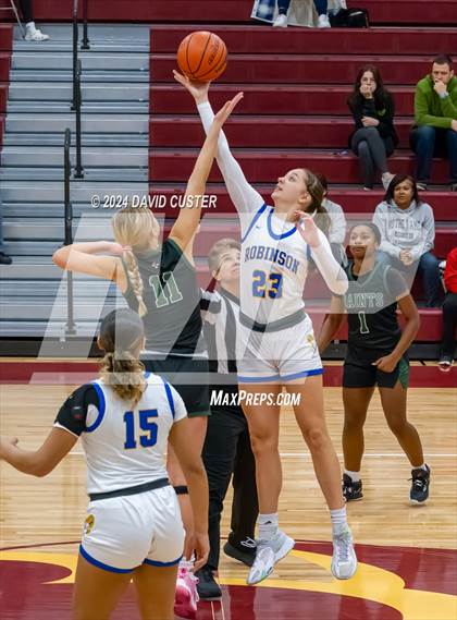 Thumbnail 2 in Robinson vs. St. Stephen's & St. Agnes (Cougar Holiday Classic) photogallery.