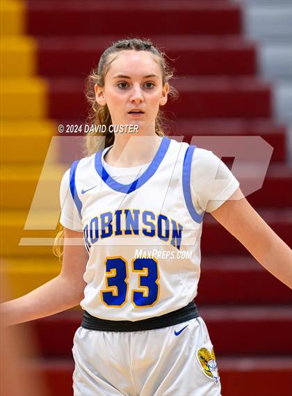 Thumbnail 2 in Robinson vs. St. Stephen's & St. Agnes (Cougar Holiday Classic) photogallery.
