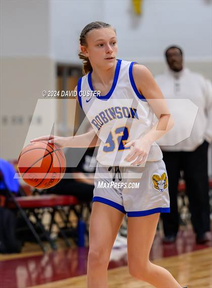 Thumbnail 3 in Robinson vs. St. Stephen's & St. Agnes (Cougar Holiday Classic) photogallery.