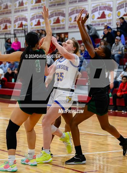 Thumbnail 3 in Robinson vs. St. Stephen's & St. Agnes (Cougar Holiday Classic) photogallery.