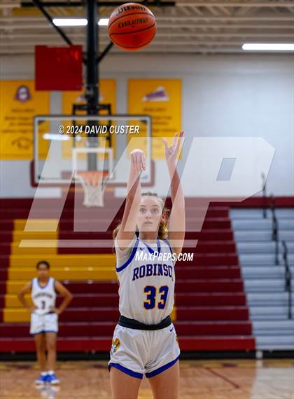 Thumbnail 3 in Robinson vs. St. Stephen's & St. Agnes (Cougar Holiday Classic) photogallery.