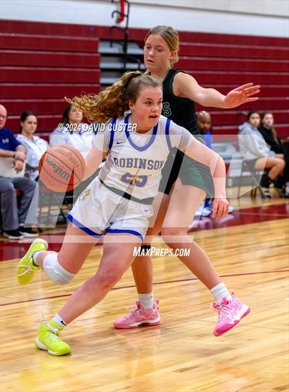 Thumbnail 1 in Robinson vs. St. Stephen's & St. Agnes (Cougar Holiday Classic) photogallery.
