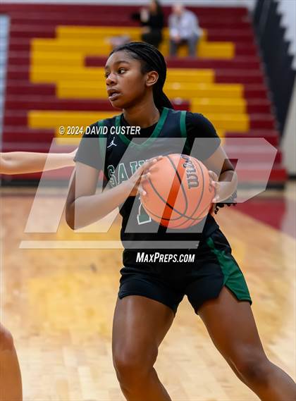 Thumbnail 3 in Robinson vs. St. Stephen's & St. Agnes (Cougar Holiday Classic) photogallery.