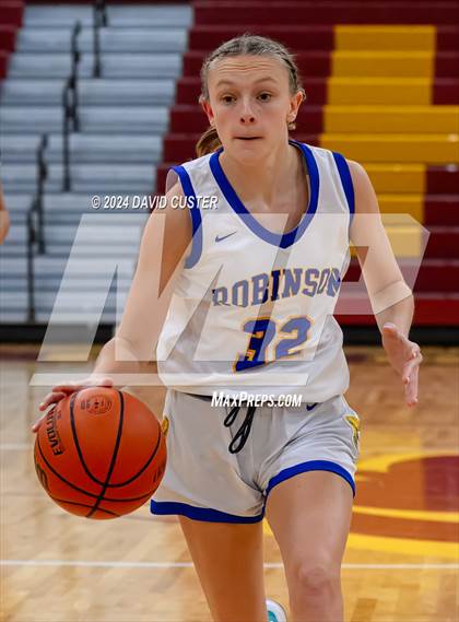 Thumbnail 3 in Robinson vs. St. Stephen's & St. Agnes (Cougar Holiday Classic) photogallery.