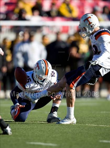 Thumbnail 2 in Cottonwood vs. Timpview (Utah 4A State Final) photogallery.