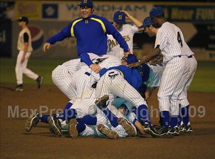 Thumbnail 2 in Archbishop Mitty vs. Junipero Serra (CIF CCS D1 Final) photogallery.