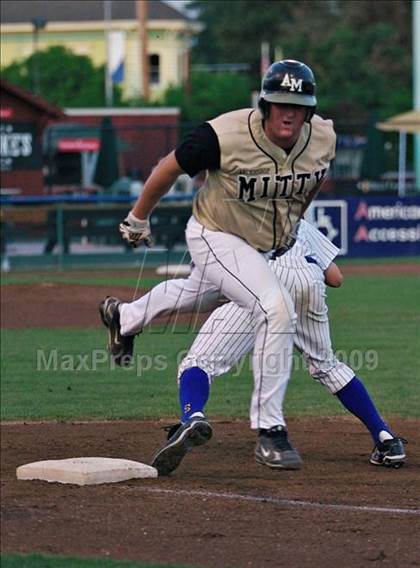 Thumbnail 2 in Archbishop Mitty vs. Junipero Serra (CIF CCS D1 Final) photogallery.
