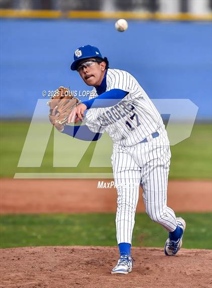 Thumbnail 2 in El Rancho @ Charter Oak photogallery.