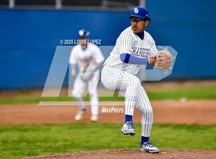 Thumbnail 1 in El Rancho @ Charter Oak photogallery.
