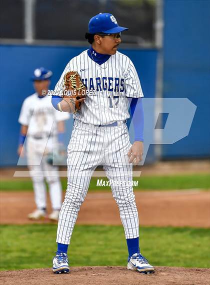 Thumbnail 1 in El Rancho @ Charter Oak photogallery.