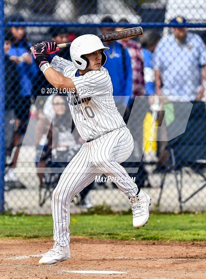 Thumbnail 2 in El Rancho @ Charter Oak photogallery.