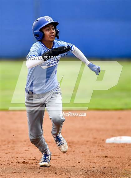 Thumbnail 2 in El Rancho @ Charter Oak photogallery.
