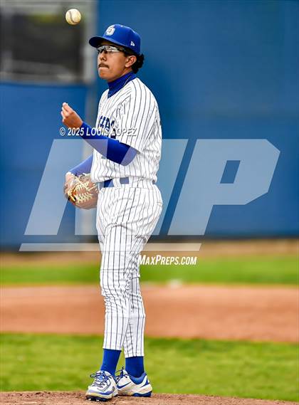 Thumbnail 3 in El Rancho @ Charter Oak photogallery.