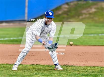 Thumbnail 2 in El Rancho @ Charter Oak photogallery.