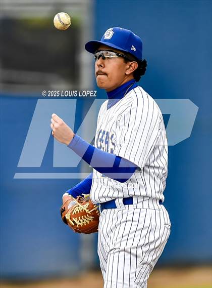 Thumbnail 2 in El Rancho @ Charter Oak photogallery.