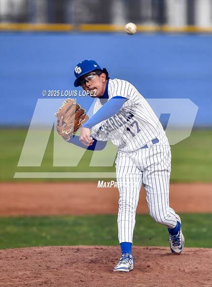 Thumbnail 1 in El Rancho @ Charter Oak photogallery.