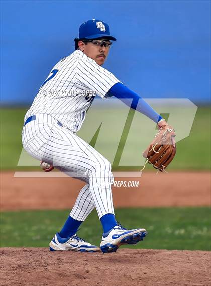 Thumbnail 1 in El Rancho @ Charter Oak photogallery.
