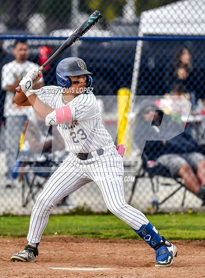 Thumbnail 1 in El Rancho @ Charter Oak photogallery.