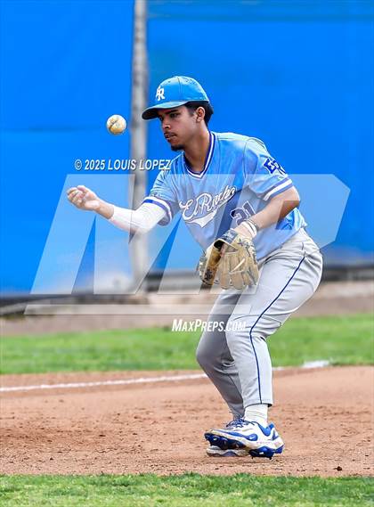 Thumbnail 1 in El Rancho @ Charter Oak photogallery.