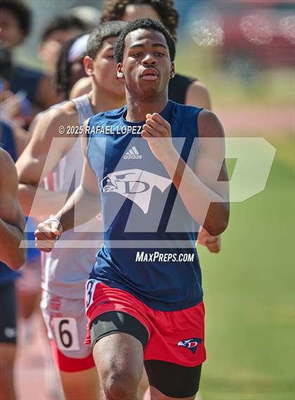Thumbnail 3 in Panther Relays (800M) photogallery.