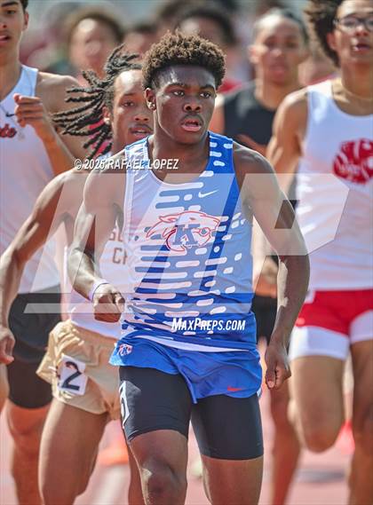 Thumbnail 3 in Panther Relays (800M) photogallery.
