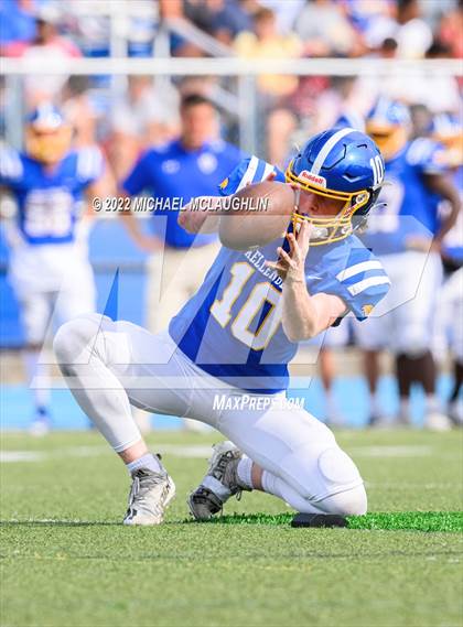 Thumbnail 2 in Arlington @ Kellenberg Memorial photogallery.