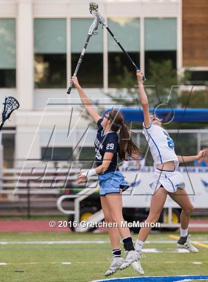 Thumbnail 2 in Wilton vs. Darien (CIAC Class L Semifinal) photogallery.