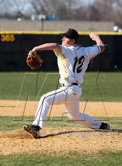 Thumbnail 2 in Lindenhurst @ Sachem North photogallery.