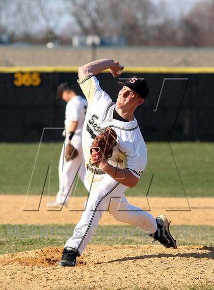Thumbnail 1 in Lindenhurst @ Sachem North photogallery.
