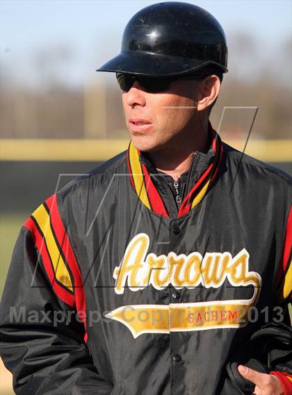 Thumbnail 2 in Lindenhurst @ Sachem North photogallery.