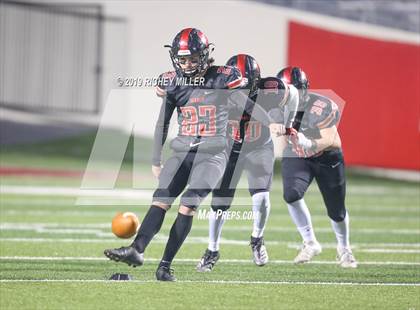 Thumbnail 1 in Searcy vs. Benton (AAA 6A Final) photogallery.