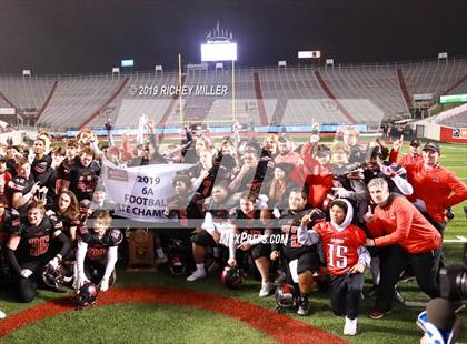 Thumbnail 2 in Searcy vs. Benton (AAA 6A Final) photogallery.