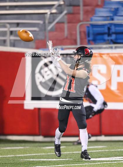 Thumbnail 2 in Searcy vs. Benton (AAA 6A Final) photogallery.