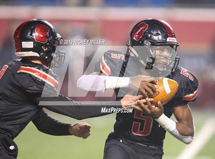 Thumbnail 3 in Searcy vs. Benton (AAA 6A Final) photogallery.