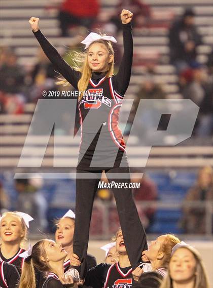 Thumbnail 1 in Searcy vs. Benton (AAA 6A Final) photogallery.