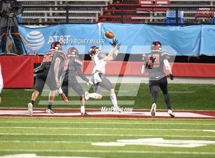 Thumbnail 1 in Searcy vs. Benton (AAA 6A Final) photogallery.