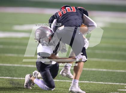 Thumbnail 1 in Searcy vs. Benton (AAA 6A Final) photogallery.