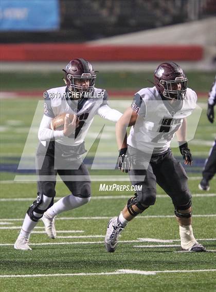 Thumbnail 3 in Searcy vs. Benton (AAA 6A Final) photogallery.