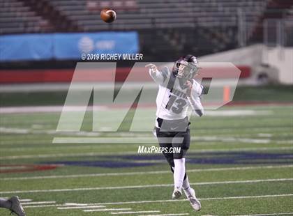Thumbnail 1 in Searcy vs. Benton (AAA 6A Final) photogallery.