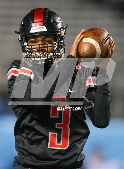 Thumbnail 1 in Searcy vs. Benton (AAA 6A Final) photogallery.