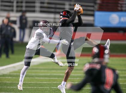 Thumbnail 3 in Searcy vs. Benton (AAA 6A Final) photogallery.