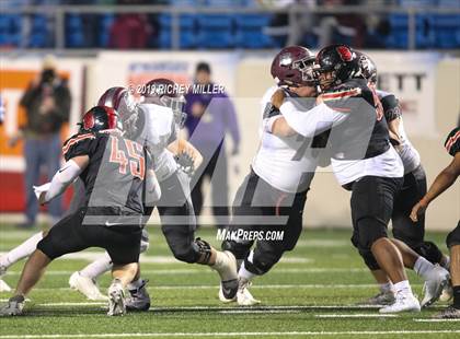 Thumbnail 1 in Searcy vs. Benton (AAA 6A Final) photogallery.